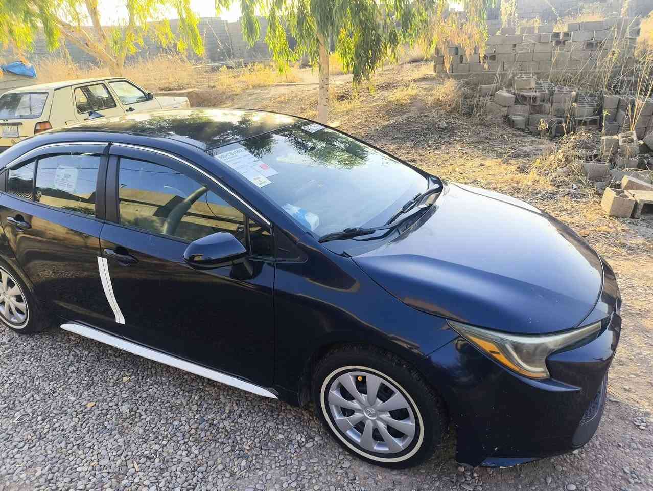 كورلا موديل 22 le 
البونيد تبديل والجامرلغ السكن
مابية دواخل دفتر بانزين سياره . سعر 140
***********.
