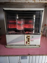 صوبه للبيع كرونا ياباني باله شرط اي عيب مابي لا غاز ولا اي ريحه سعر 35...