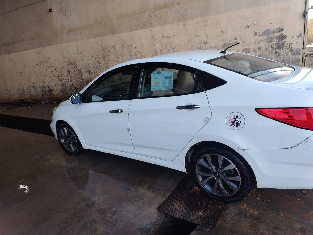 اكسنت موديل ١٦ خليجي رقم قادسيه انكليزي بسمي سياره مكفوله من الضربه وصبغ وتبديل محرك ١٦٠٠ مواصفات فتحه صقف شاشه سعر ١١٤ بيه مجال رقم ***********
