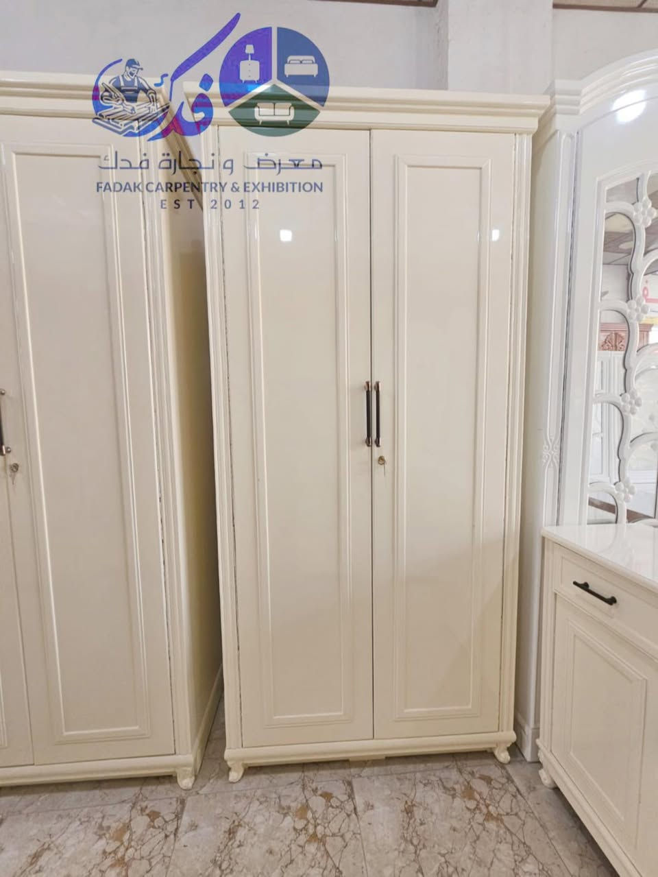 موديل 19
صناعة عراقية 🇮🇶
قياس الكنتور 320 cm
قياس الزاوية 110 cm 
قياس السرير 3 متر 
السعر 3 ملايين و 100 مع النقل والشد 
العنوان الديوانية  الحمزة الشرقي 
 فلكه الجبور مجاور حسينية الزهراء (ع)
للاستفسار ☎️ ***********⁩
