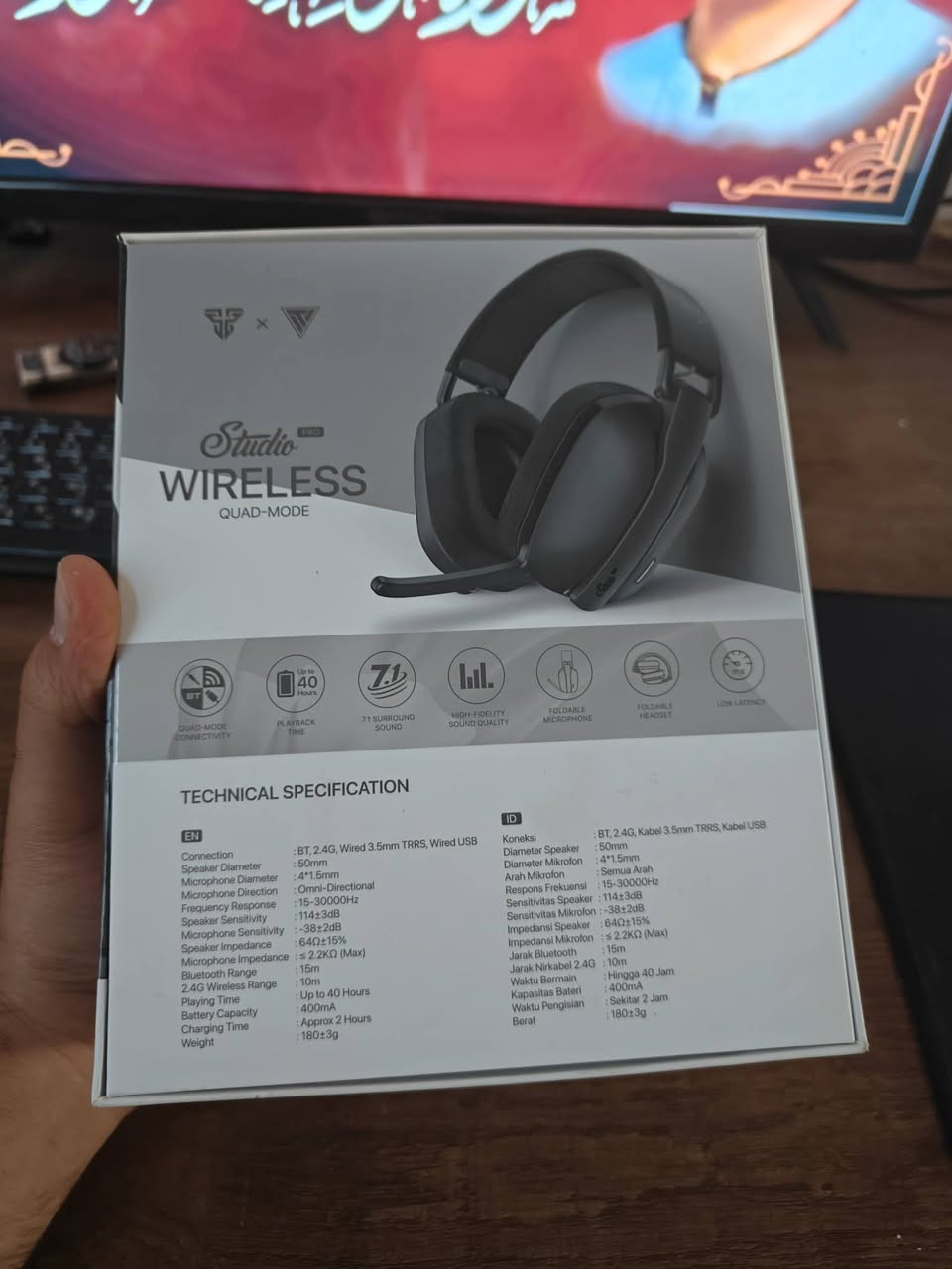 سماعة وايرليس FANTECH STUDIO PRO محيطي 7.1
اشتريتها بشهر الواحد يوم 19 من الأماني ب70 ألف واستخدمتها اسبوع واحد وضميتها
ملحقاتها كاملة 
تدعم كل الأجهزة ومنها PC والكونسل 
تشتغل بلوتوث ووايرلس دنكل وكيبل
شحنها يطول 40 ساعة 
وتشتغل على بعد 10-15 متر
سماعة مرتبة وخير من الله
سعرها 50 ألف قفل
متوفر توصيل لكل المحافظات


**إذا كنت صاحب هذا الإعلان وتريد حذفه لأي سبب، رجاءا أرسل رسالة إلى الدعم الفني**