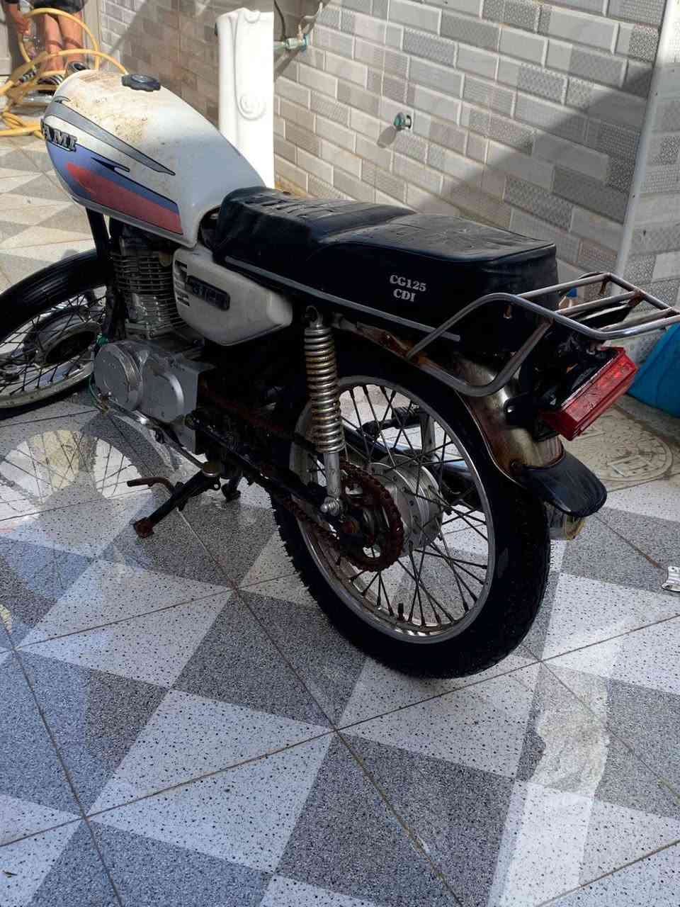 سلام عليكم غراض اربع كير للبيع ماشه دبلات اماميه وخلفيه ووياله امامي وخلفي وشاصي كلك كلك وصفاحيات وسوبايه للبيع السعر خاص من رخصت الادمن


**إذا كنت صاحب هذا الإعلان وتريد حذفه لأي سبب، رجاءا أرسل رسالة إلى الدعم الفني**