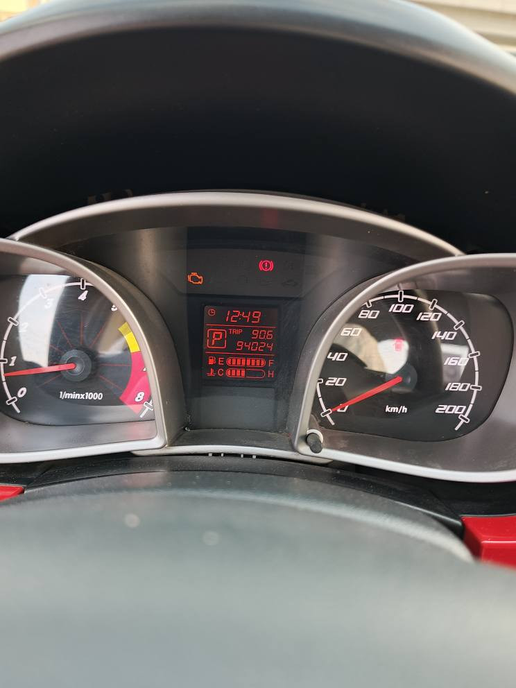 السلام عليكم 
للبيع فاو اولى 📦💯
موديل 2013 
ماشي 94 سياره بالكرتون 📦
كلين تايتل بدون صبغ بدون ضربه مقفوله كفاله عامه 📦
سنويه جديد رقم دولي اربيل 💯
دفتر بنزين موجود ⛽ 
محرك ما مفتوح زنجير مرغوب لا صرف لا بخار لا نضوح دهن بالشرط 
كير ما مفتوح 
تبريد ثلج ❄️
تدفيه نار 🔥 
لايتات زينون
صدر امامي خلفي دبلات كله بالشرط 
سياره شركه ماملعوب بي 
سياره جديده من كل نواحي 🌹  سعر 💵 67 بيها مجال شراي استفسار على رقم تدلل 📞 *********** مكان كركوك مابيع اقساط مده مابيع كركوك, العراق
