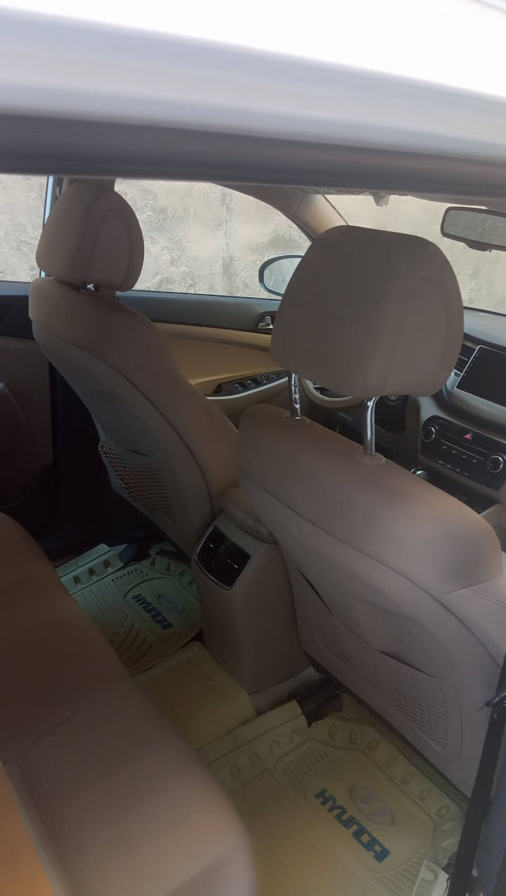 السلام عليكم للبيع هونداي توسان خليجي موديل 2016 بابل السعر 165$ للاستفسار ***********/***********
