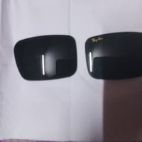 عدسات راي بان • مختوم • بالة قديمة