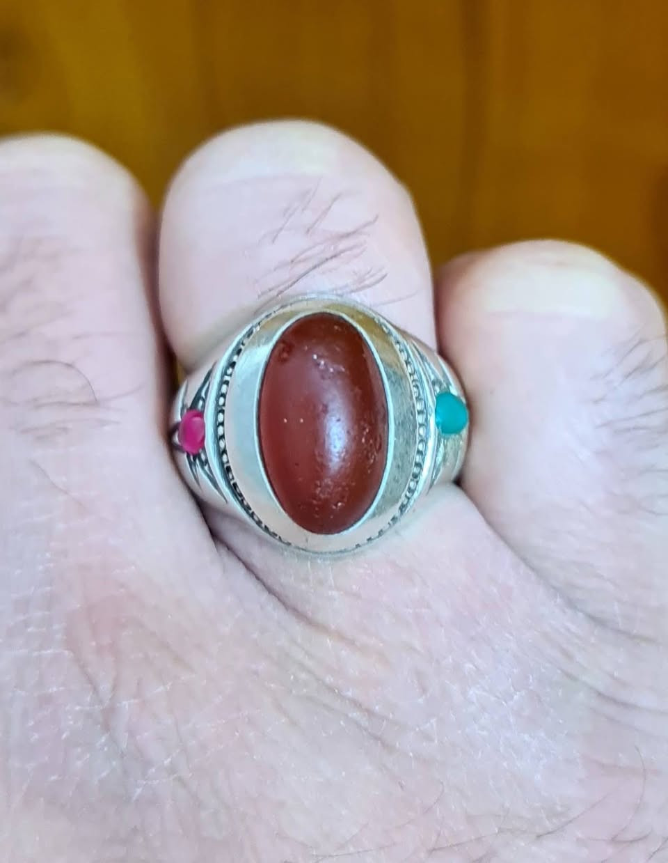 للبيع عقيق يماني احمر قديم من النوادر والتحف القديمة صياغة ثقيلة يدوية قديمة تطعيم جوانب ياقوت وفيروز
يوجد توصيل ان شاء الله


**إذا كنت صاحب هذا الإعلان وتريد حذفه لأي سبب، رجاءا أرسل رسالة إلى الدعم الفني**