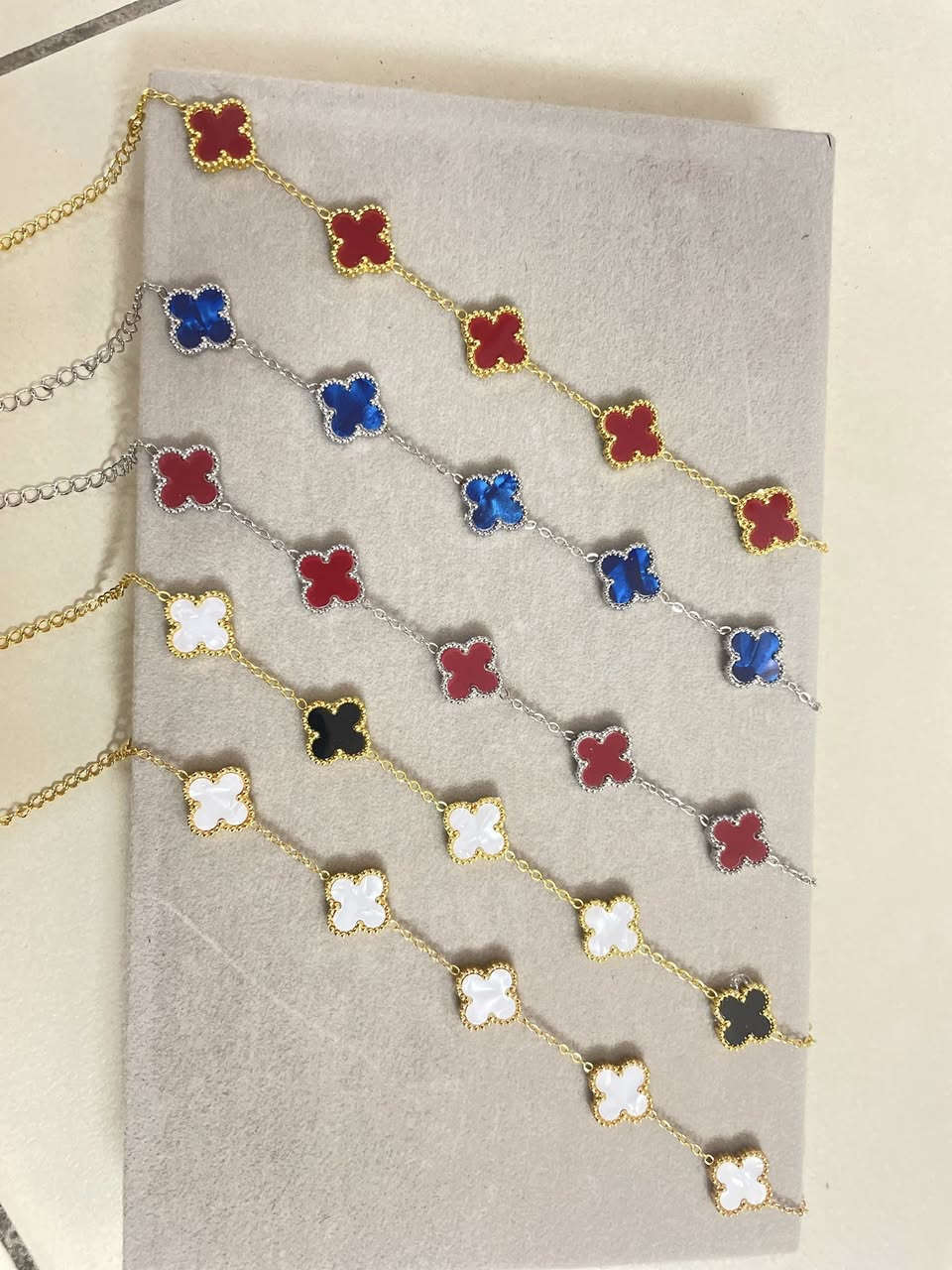 توفرت اكسسوارات العيد
توصيل بسمايه الف 🚗⭕️


**إذا كنت صاحب هذا الإعلان وتريد حذفه لأي سبب، رجاءا أرسل رسالة إلى الدعم الفني**