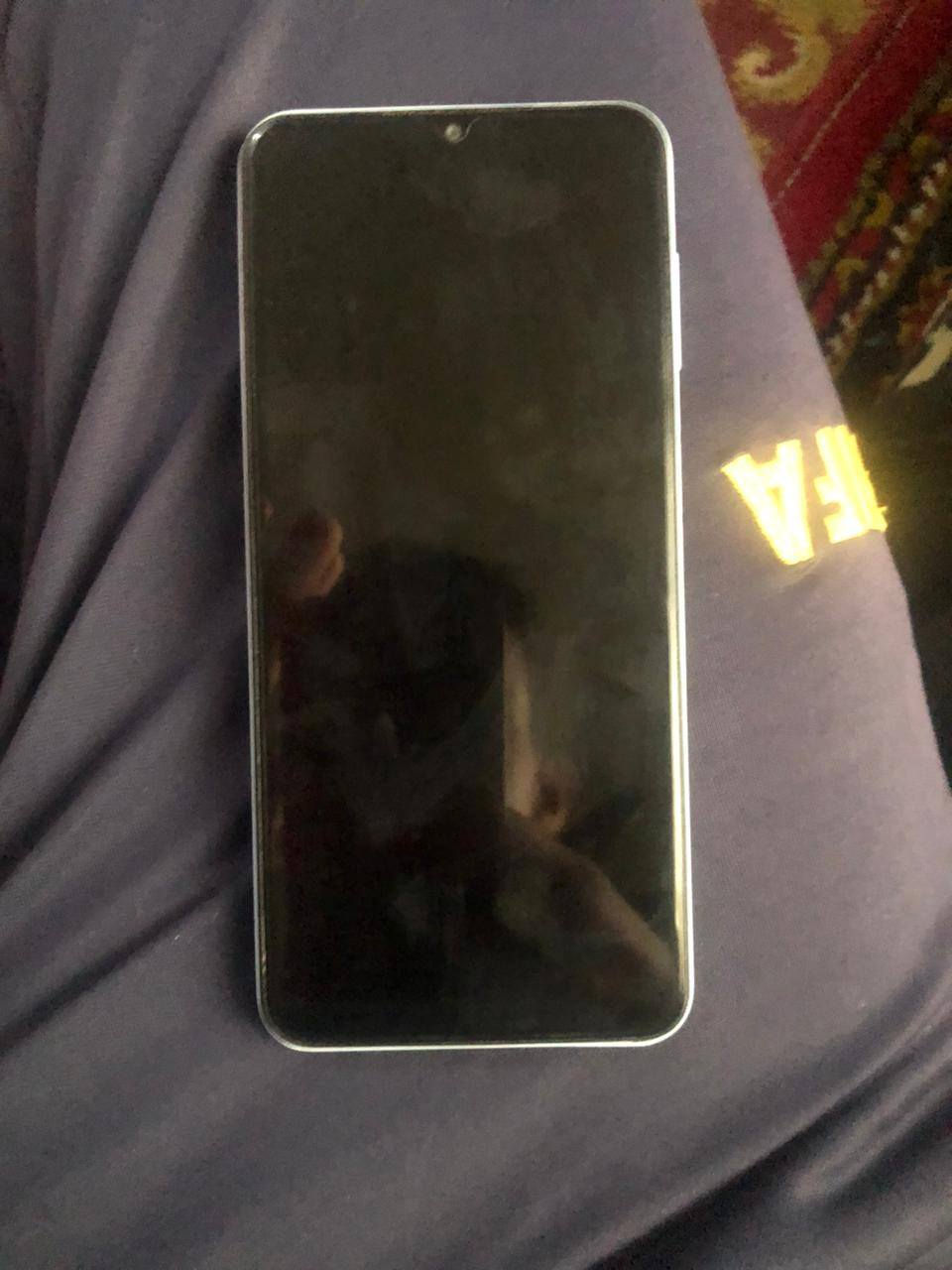 يوجدجهاز  سمسونگ أي 32ذاكره 64كلشي بلادي نهايتو 60الف أتصل على هاذا الرقم ***********
