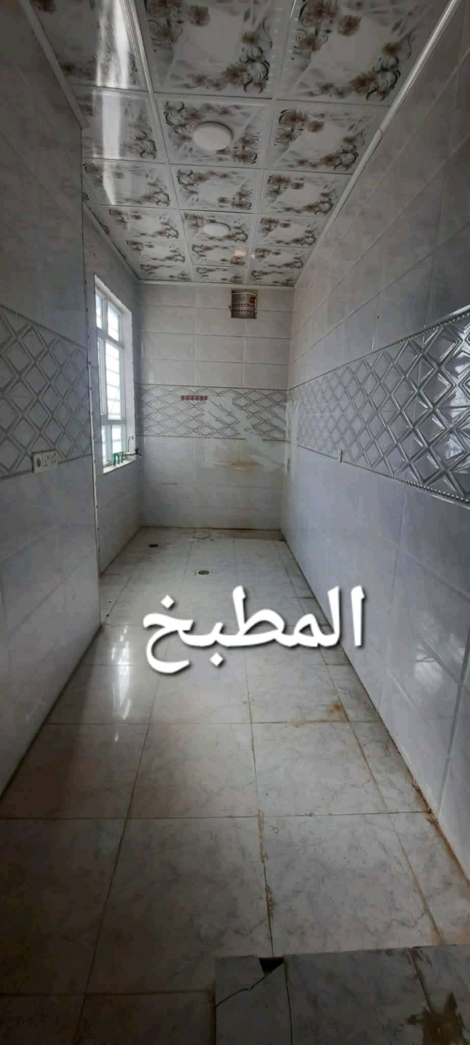 للايجـــــــــــار: 
دار سكني في حي الانتصار شارع 60
خلف جامع الغرباء
طابق ونص 
غرفتين نوم واستقبال ومطبخ وهول وصحيات
مكتب المهندسين للعقـــــــــار 
برهان 
***********
***********