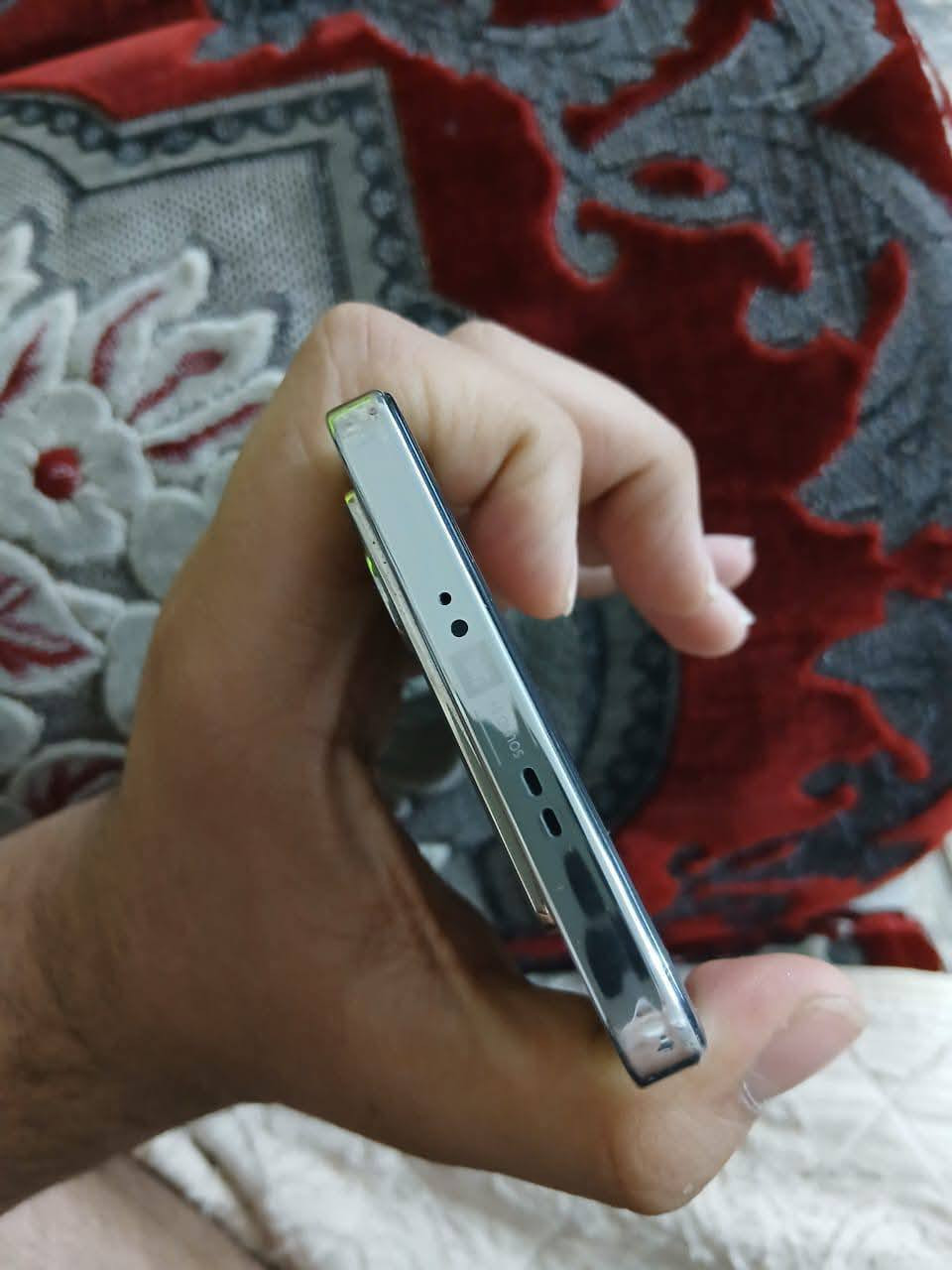 السلام عليكم انفنكس نوت 40 فايف جي ذاكره 256 عشوائيه 8 السعر 180 وبي مجال العنوان الزعفرانيه شارع المعهد رقم الهاتف ***********
