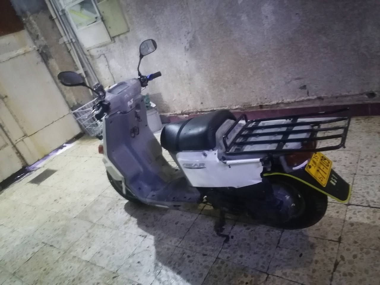 السلام عليكم دراجه بيكم ياماها للبيع دراجه محرك نضيف جدا شغاله سلف وهندر نكره سلف بريكات شغاله كهربائيات كلها شغاله سكن عالي ناصي اشاير كشن جديد دراجه جديده فقط الكفرات الخلفيه الصفاح مسور شويه تايرات ٢جدد العنوان ديالى بعقوبه حي المعلمين *********** متوفر فقط واتساب  السعر ٢٢٥وبيه مجال
