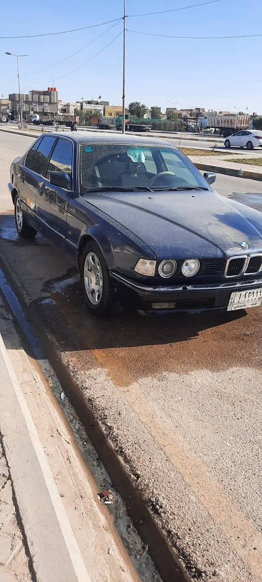 بيئم 730 اصل مكينه بلادي 6 سلندر مكينه وكير شرط السنويه بسمي لل 29 ياله تنتهي مداور ثاني يوم سياره جاهزه من كلشي السعر 35  العنوان سماوه ***********
