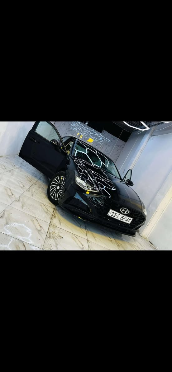 سلام عليكم سوناتا 2023 هايبرد
السياره فول ماعدا الفتحه 

رقم بغداد لدولي 

محرك 2000 دوش 

⬅️ضرر بنيد فقط ودعاميه  ➡️

بيها بارد بلجاملغ لامامي وبيها طخه كلش خفيفه بلجاملغ لخلفي رجع عليه موطور 

 ((((مكان لسياره بغداد العامريه او الانبار فلوجه ))))

موصفات السياره 

بصمه 

بصمه ابواب 

وبصمه صندوق

تشغيل عن بعد 

لايت زنون بلادي لد 

راداد 

كشن كهرباء

تبريد قطعه خلفيه  

تدفئه كشنات 

ويل سبورت 

اوتو هولد 

اوتو ستوب 

نقطه عمياء 

تحديد مسار

مثبت سرعه 

قياده ذاتيه 

كاميرا دواره 

شاشه car play

داخل ملكي 

السعر 175 

واتساب 

***********
