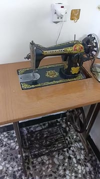 الكترونيات • يوصل • للبيع