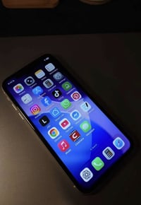 ‏ سلام عليكم iPhone 11 كفالة ما مفتوح  والبطارية 90 تلفون شرق أوسط نمو...