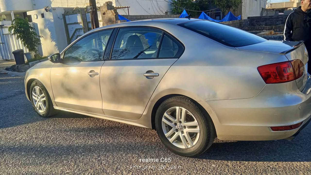 سلام عليكم 
للبيع سياره جيتا موديل2015
بيهاااقطع صبغ رقم وسنويه جديد ببطاقه بنزين بيهااا
تحويل وكاله بشرط سياره حلوه وجديده محرك (20)بدون طوربووو
مكان سياره كركوك رقم هاتف ***********
سعرهااا95وبي مجال بصيط كركوك, العراق
