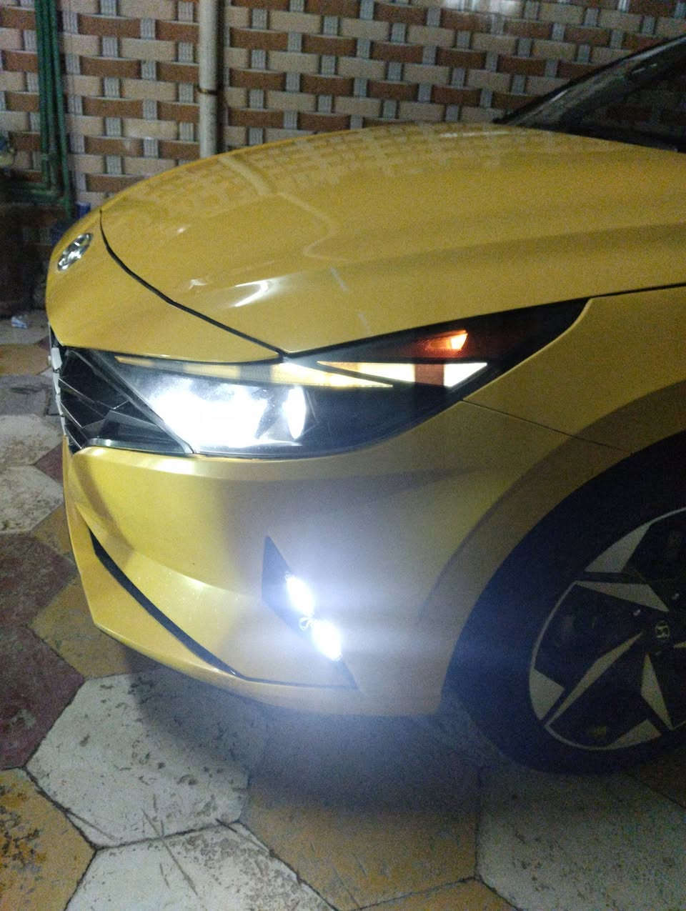 سلام عليكم
انتره البيع موديل 21سياره حلوه 
وارد مريكي سياره مكينه 2000
مكينه وكير خير من الله شرط سياره نضيفه مال واحد جبازي فول سياره ماعده الفتحه 
مواصفات /تبريد ثلج /منضومه زنون /4 ويل كروم / رقم بغداد / تتفئه كشنات / تحكم ستيرن / تشغيل عن بعد / كير سفيتي 8كير /مكينه 2000/ كار بلي / توقف ذاتي / بصمه ابواب / بصمه تشغيل / تبريد ذاتي / رادار امامي /رادار جانبي / رادار خلفي / 3نضام سرعه / حساس ويل / 8دبل سماعه / تخم تاير جديد / دوشمه عامه سياره  سايد بريك كهربائي /تحكم عن بعد / سياره حلوه ونضيفه سياره بسمي رقم بغداد مصفره من كلشي سياره مال جناي تخويل ثاني يوم هورن بوش هورن طاك سيارم من كلشي جاهزه مابيهه نقص الله شاهد حادث وبنيد وباب مبدل فقط شاصي ولغد كفاله عامه شاصي ولغد كفاله عامه شرط السعر ب 157 وبيهه مجال مكاني دوانيه مكاني دوانيه الرقم ***********
