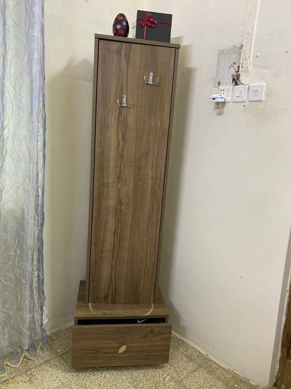 غرفة نوم 7 قطع بحالة جيدة لتواصل ***********
