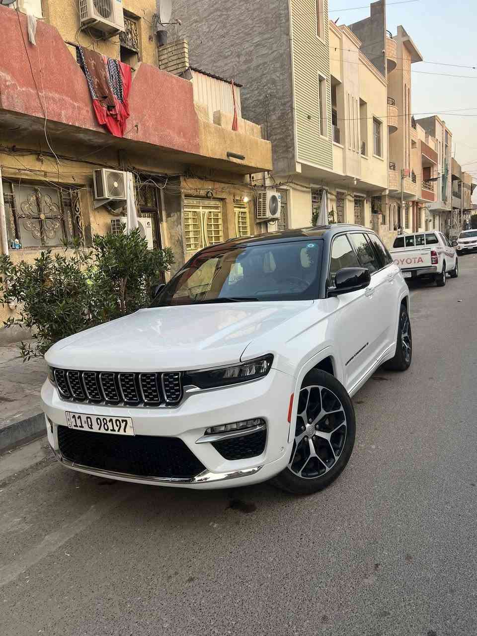 السلام عليكم 
جيب ٢٠٢٤ 
ماشيه ٩٠٠٠ ميل 
سومت كل مواصفات بيها 
ميحتاج اشرحه كله بل الصوره موضحه
خمسه راكب المرغوب
بيه ثلاث قطع مبدله نفس الون
مكان بغداد
السعر ٣٦٠ وبيها مجال
‭٠٧٧٦ ٨٥٢ ٨٢٩٨‬
