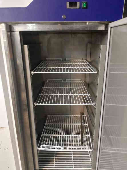 براد تجميد 2 باب ستل ستيل
استخدام*********** جدا قليل
