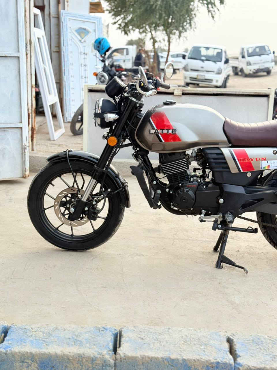 سلام عليكم دراجه للبيع 2024 دايون لايتي مكينه 200 كفاله عامه الدراجه صفر جديده
اوراق استنساخ مكان بابل جبله للتصال ***********
سعر واحد 550وبيه مجال بسيط دراجه تحفه
