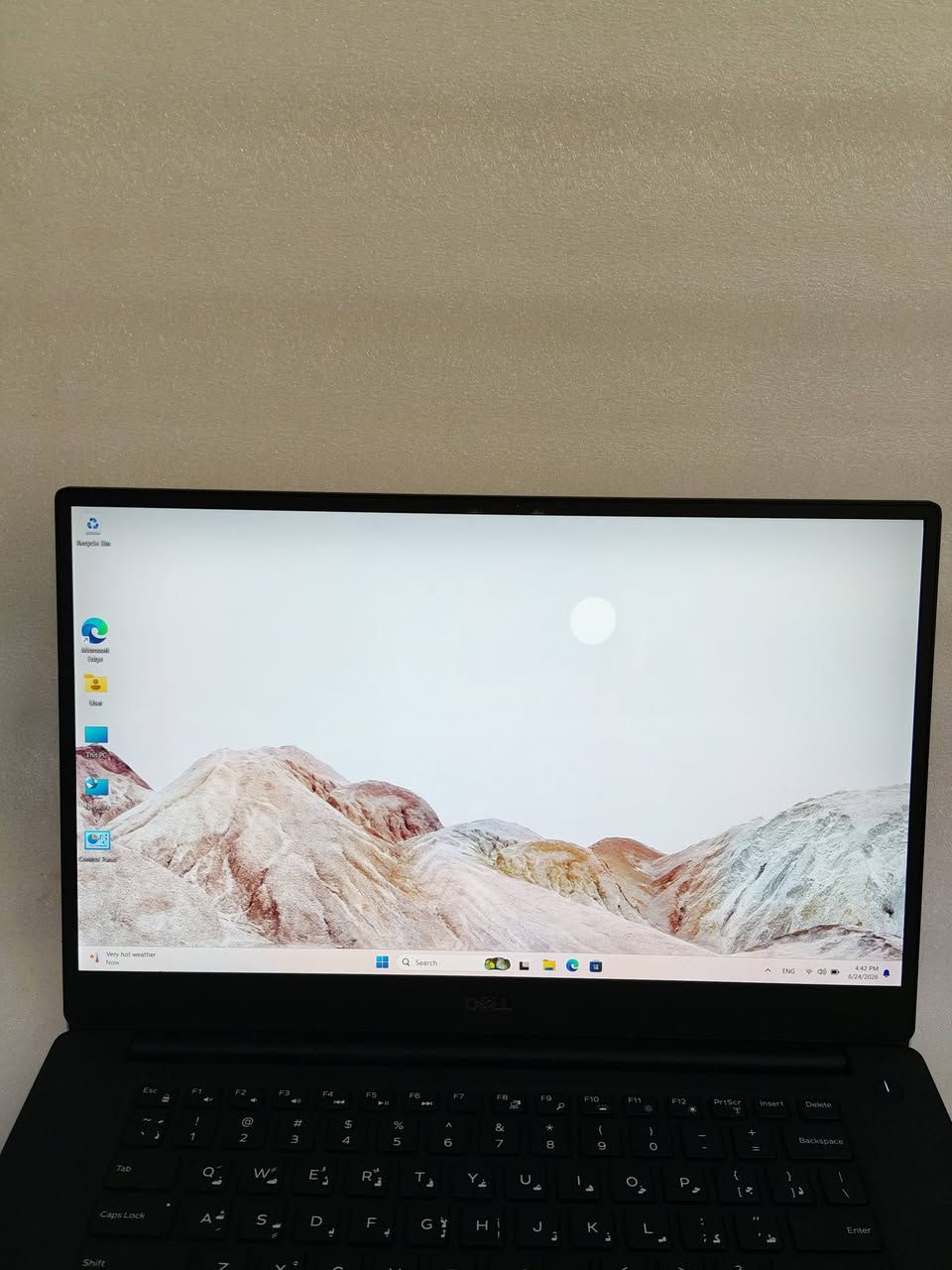 👑 Dell Precision 5540 💻
🔥 حين يجتمع الأداء الخارق مع الفخامة... تكون النتيجة Precision 5540.

إذا كنت تبحث عن لابتوب احترافي يتحمل أقوى البرامج ويقدم أداءً استثنائيًا، فهذا هو الخيار المناسب.

🔹 المواصفات:

• 💻 المعالج: Core i9 الجيل التاسع

• ⚡ الرام: 32GB

• 💾 التخزين: SSD 512GB

• 🎮 كارت الشاشة: NVIDIA Quadro T2000 4GB

• 🖥️ الشاشة: 15.6 إنش

✨ جاهز للمونتاج، التصميم، الهندسة، البرمجة، والرندرة بكل سلاسة.

🚀 قوة، سرعة، واعتمادية... جهاز صُمم للمحترفين ومن يريد أفضل أداء.

📩 للاستفسار ومعرفة السعر راسلنا خاص او على الواتساب  ***********

🚚 توصيل لجميع محافظات العراق.

🛡️ ضمان 10 أيام.
