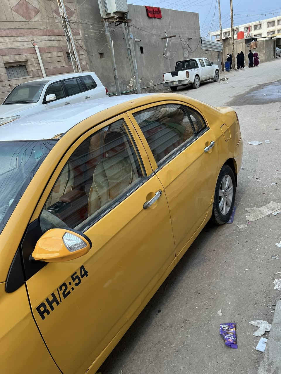 سلام عليكم سياره ايفان موديل 2011سنويته لحد 2030مصفره من الهيئه والغرامات سياره جاهزه وتجي وشوفت عينك كفالته محرك وصولايات  
سعر 31ورقه وبيه مجال للشراي. ***********
