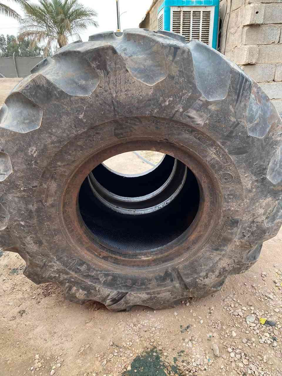 للبيع تايرات شفل قياس 23.5/25 كربلاء ***********
