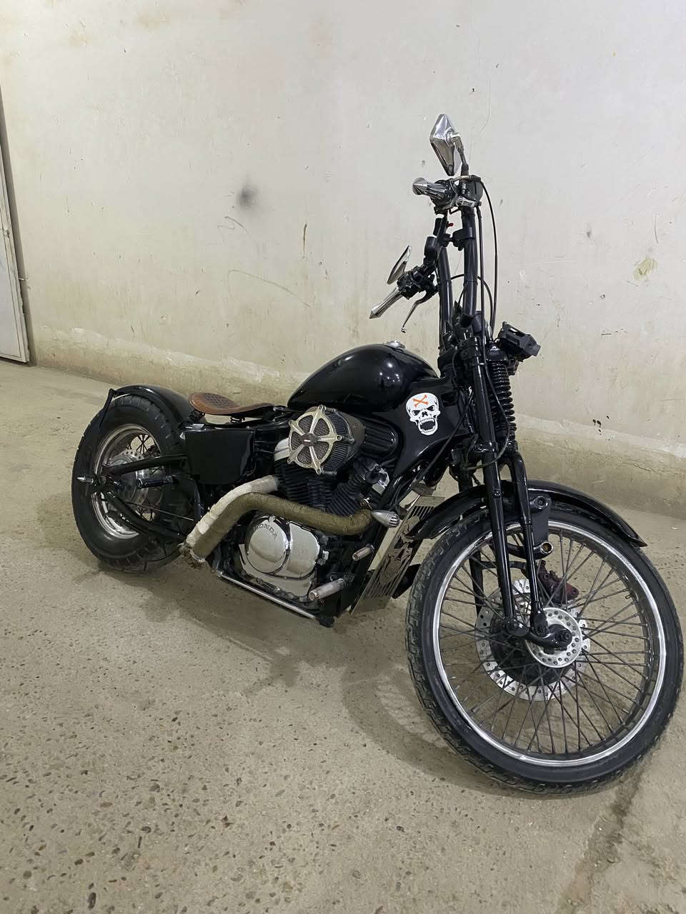 •Honda
Steed 400 Bobber

السعر المطلوب مليون و500

محرك كير مكفول

بدون رقم اوراق كامله

عليه تعديل كزوز رياضي طرب

صدر امامي سبرنك صبغ بلاك ٢

شوته رياضي جمجمه دوسات طوال

بلوجكترات عالي ناصي اصلي

تايرات جدد امامي خلفي

ستيرن فراشه
مكاني الانبار الفلوجة

***********
