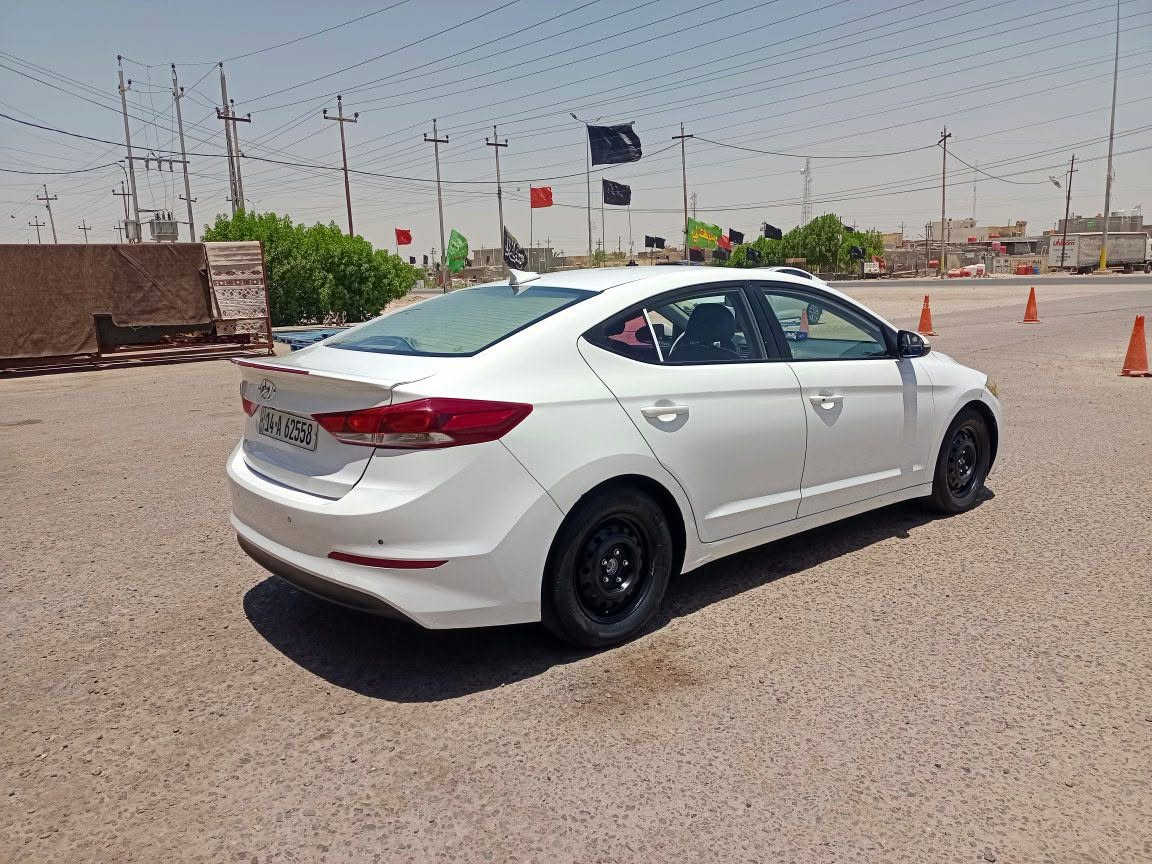 سلام عليكم  للبيع النترا موديل 2018 افانتي وارد كوري بيه صبغ قطعتين من كوريا والباقي كفاله من الضربه والتبديل والصبغ محرك كير تبريد حداديه كفاله رقم بصره جديد سياره فول مواصفات عدا الفتحه بصمه تشغيل ابواب بصمه مرايات شفط شاشه كامره خلفيه نضام أيكو نضام سبورت تدفئه كشنات لايت زنون محرك كير كفاله من الفتح سياره جديده رقم بصره تحويل سنويه جديده 2031سعر 108 مجال كلش قليل بدون احراج //***********/عنوان بصره//
