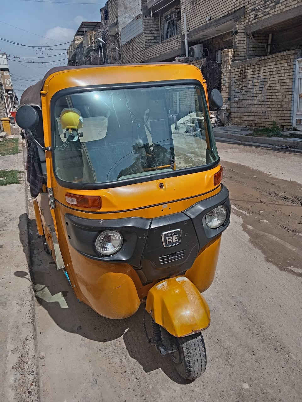 سلام عليكم تكتك 21شهر 3
اوراق الغبور القلم كامله 

تكتك نضيفه وتعبان عليه بس يم بكلايت شبر ومرشوش ومحرك بس بوشه وبستم بدل وشركه والله 

من تخم تاير من دوشمه

مكاني بغداد حي اور 

***********

رايده ب7
