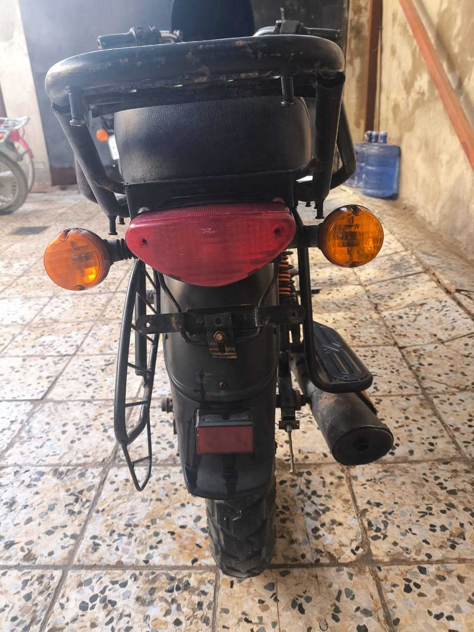 السلام عليكم دراجه بوكسر للبيع موديل ٢٠٢٢اوراق كامله توها معمره وجاهزه كهربائيات كلها شغاله لايت عالي ناصي اشاير بكلايت دشبول  طوافه بانزين كل نقص مابيها مكاني ديوانيه السعر خاص


**إذا كنت صاحب هذا الإعلان وتريد حذفه لأي سبب، رجاءا أرسل رسالة إلى الدعم الفني**