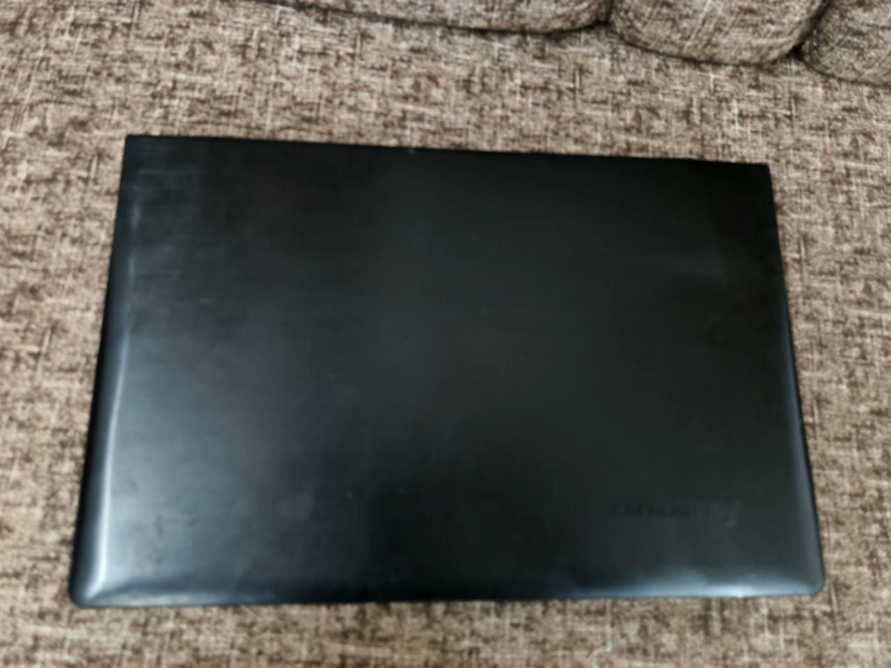 سلام عليكم حاسبه للبيع طراز لينوفو Y510p  جيمنج معالج انتل كورايi7
بيها دبل كارت شاشه ذاكرته 8 كيكا ذاكره العشوايه 8 
ذاكره الحاسبه 256 دبل مروحه بس بيها الصوت بي وشه 
وحراره قليله سعر 380الف وبيها مجال مكاني كربلاء 
رقم *********** بي واتساب
