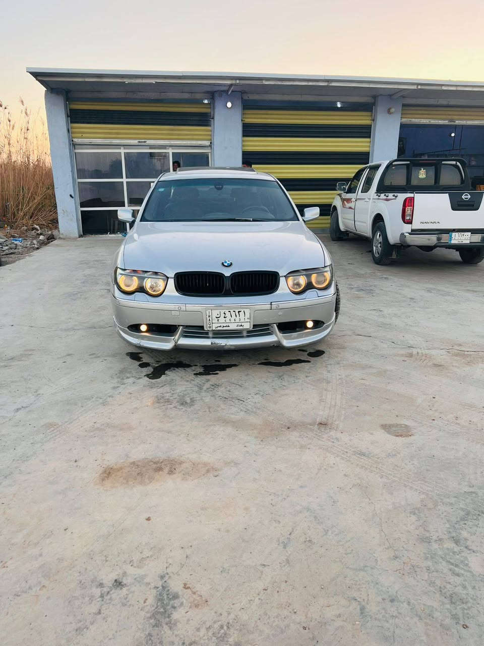 السلام عليكم للبيع فقط 🤍
باخره 745v8

موديل 2002اصل 

رقم بغداد شرط التحويل سنويه مجدده

محرك وكير كفاله 
تدفئه تبريد بلكشن تحكم كهرباء 

صدر  امامي خلفي بشرط 

تخم تاير جديد كلش 

ويل اصلي حجم 18 

فيت بم جديد 

مجاول جدد تخم 

برده خلفيه كهرباء 

جنطه محدث 8

ضربه بلداير مال الجاملغ الخلفي فقط 

سلايت شغال 

تحكم ستيرن 

كروز سرعه شغال 

غرفه مشدوده جديده 

مازدات حاويه زنون بلادي 

حساسات امامي وخلفي الكارت بجنطه عوزه تبديل 

تدفئه تبريد شرط 

صبغ حزام 

مكاني واسط الصويره طريق المطار (مركز النهضه)

*********** اتصال او وتساب السعر 100وبيه مجال
