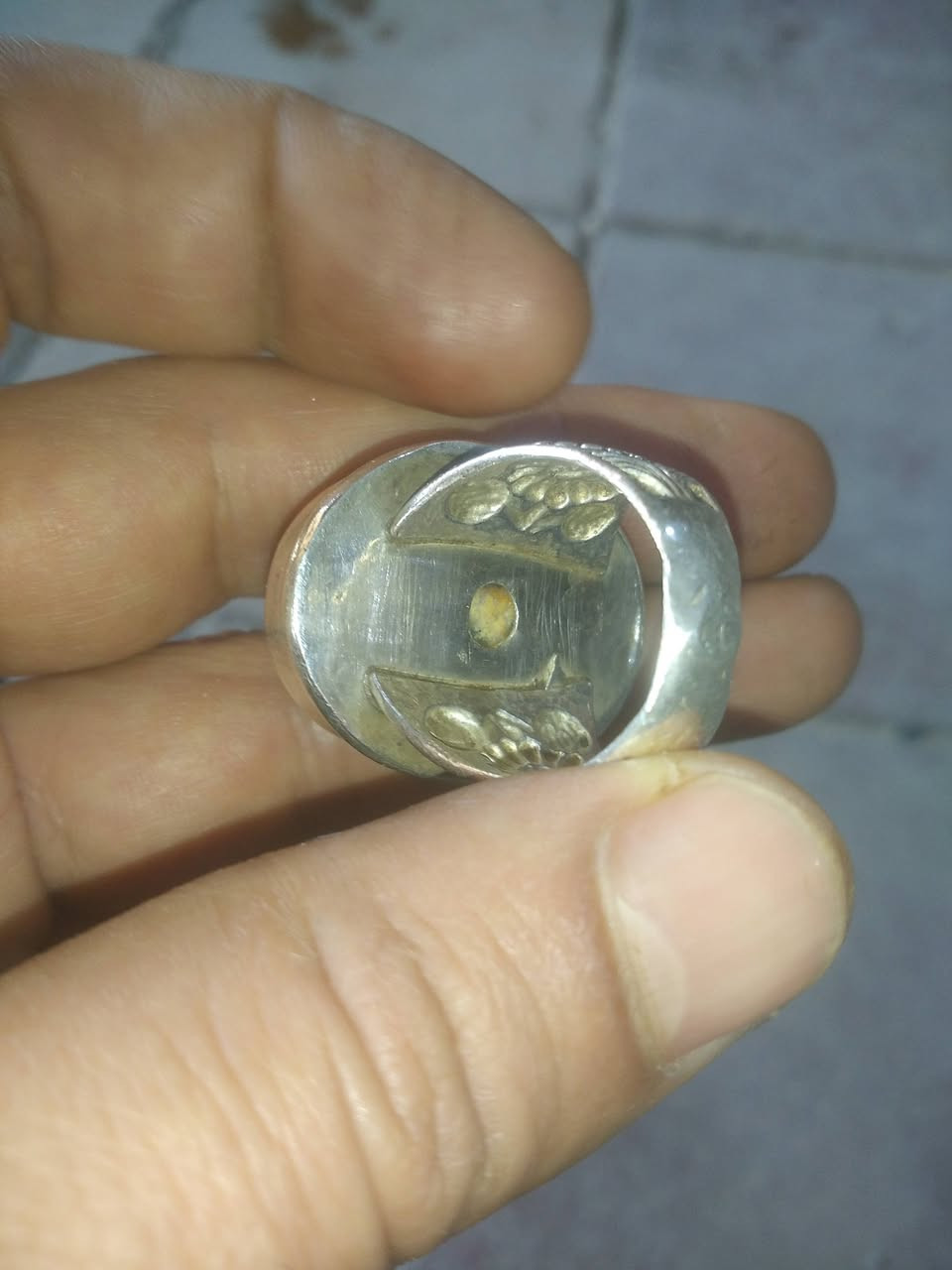 السلام عليكم خاتم دواوي بي طاقه يحرك شاش الموبايل خشن سعره خاص


**إذا كنت صاحب هذا الإعلان وتريد حذفه لأي سبب، رجاءا أرسل رسالة إلى الدعم الفني**