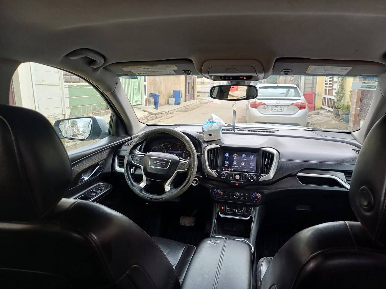 السلام عليكم
#بيع او #مراوس حسب القناعة
GMC تيران موديل 2019
مواصفات SLT فول عدا الفتحة
كاميرا دوارة 
تحديد مسار 
كشنات تدفئة تبريد 
لايت زنون 
دفع رباعي
شاشة كبيرة لمس تدعم نظام ابل وكار بلي
رقم بغداد سنوية 2030 هزة جديدة
السيارة بأسمي شرط التحويل 
ضررها بأمريكا صندوك وباب النفر بي كلير فقط
وهنا بالعراق صار بيها جاملغ خلفي 
سيارة بيها ملاحظات بسيطة 
سعر ١٤٠ وبيها مجال بسيط حك الجية
مكان ديالى بعقوبة 
***********
