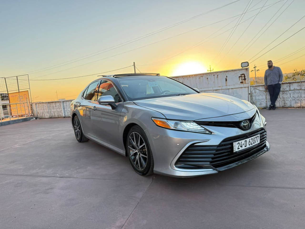 تويوتا كامري 2022 XLE فول مواصفات بانوراما خمس كاميرات داتاشو كوشنات بارد و حار جلد كهربائي فول فول سيارة جملخ امامي صبخ راس بوند بدون دواخل ارباك ستيرن راجع سيستم مكان سيارة عقرة لل تواصل معنا عبر واتساب *********** اكر, نينوى
