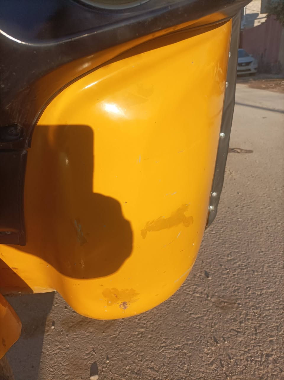 سلام عليكم تكتك موديل 18 بشهر 11 مكينه خير من الله ناعمه 
رقم وسنويه رقم ديالى مو بغداد لغود ما بيهن ضرب بس تكحيل ال يسره صفاح ما بيهن تكتك بلاديه وتجي وتشوف بعينك 
تحويل ثاني السعر 4700 وبيه مجال قليل 
رقم الهاتف ***********
