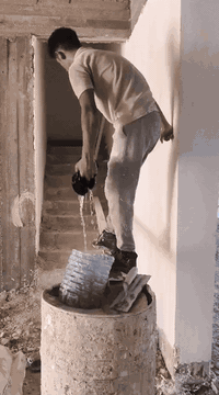 السلام عليكم ورحمه الله وبركاته كادر 4خلفات  جص بورك +تشميع دواخل اسمنت  تحب تشوف شغلي أو اشتغل الك نموذج ***********
