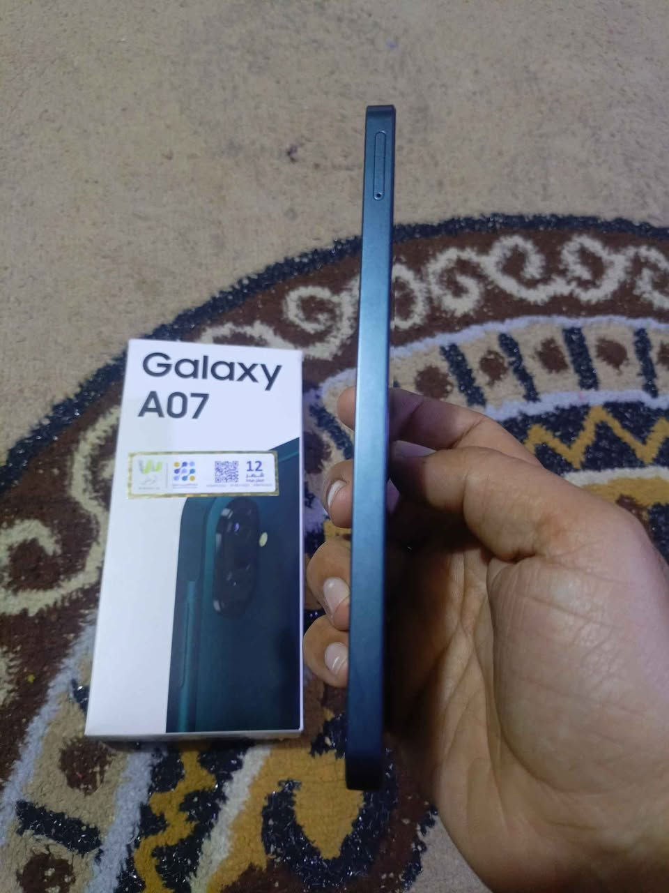 السلام عليكم جهاز سامسونك اي صفر 7 جهاز اخو الجديد اصلي بعده بضمان السعر 125 مجال قليل الشراي يتصل *********** العنوان القبله البصرة, العراق
