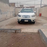 سنتافيا موديل 8 امريكي حادث باب السايق والوراه جاهزه سعر115 مكاني بغدا...