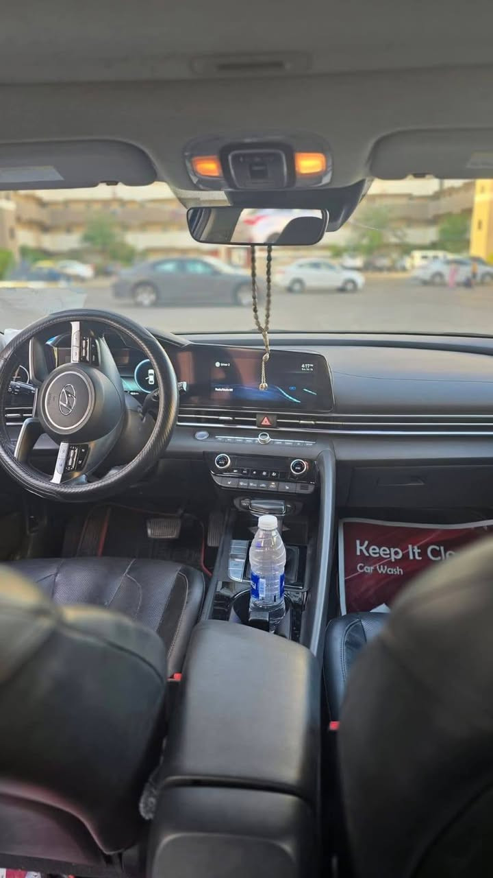 السلام عليكم
النترا ٢٢ لمتدد فوول 

بدون صبغ بدون تبديل  بدون ايرباك كلها ليبل واحد 

فتحه

بصمه

تشغيل عن بعد 

رادار 

جلد 

كشن السائق والراكب تدفئه

سماعات بوس عدد 8

كير 8 نمر 

سياقه شبه ذاتيه 

السعر 150

المكان بغداد

***********
