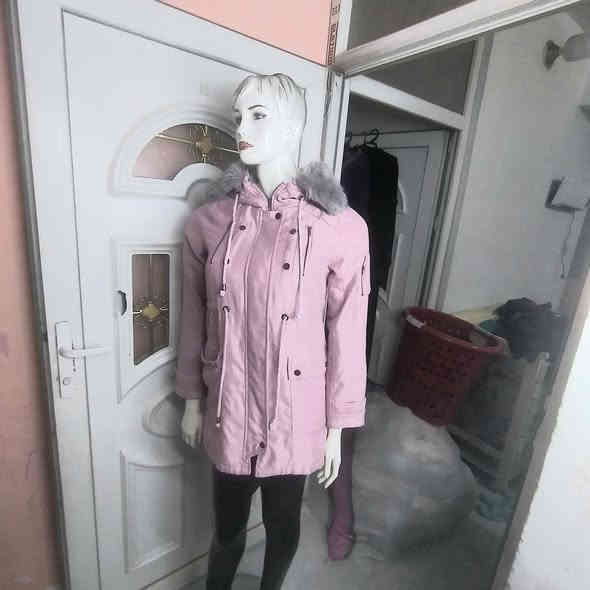 السلام عليكم 
عندي بضاعة او ملابس نسائي كلها درجة أولى ونظافة 100% كلهم مال طلعة ( ستر / قماصل / اوفرات/ قمصان طويلة / بناطير جينز / سويترات/ هاينك ) يعني متكاملة اللي ياخذها ميبقة عند شي مينباع كلهم ستندرات وهذه كم صورة نماذج واللي يريد يجيني يراسلني وها سعر القطعة 3000 دينار 
***********
