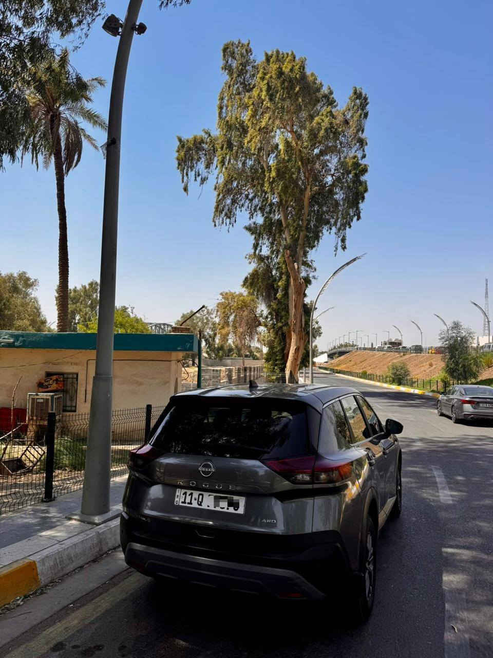 للبيع أو المراوس | نيسان روج 2023 – فئة AWD

🔹 الموديل: 2023

🔹 الفئة: AWD

🔹 الرقم: بغداد

🔹 عداد المسافة: ٣٧.٠٠٠ كم فقط

🔹 الحالة:

▪️ بدون تعديل

▪️ بدون تبديل

▪️ بدون صبغ نهائيًا

▪️ حدادية جيدة جدًا

▪️ كير ومحرك بحالة ممتازة

▪️ استعمال شخصي ونظيف

🔹 المواصفات:

AWD ✔️

✔️ محرك قوي واقتصادي

✔️ ناقل حركة أوتوماتيك

✔️ شاشة معلومات

✔️ كاميرا خلفية

✔️ حساسات

✔️ نظام مانع الانزلاق

✔️ تكييف ممتاز

✔️ أنظمة أمان كاملة

🔹 الكفالة:

✔️ كفالة عامة على جميع ما ذُكر أعلاه

📌 ملاحظة: السيارة جاهزة للفحص، ما تحتاج أي صرف

🔁 مراوس: وارد مع فرق مناسب

📞 للاستفسار والمراوس *********** بعقوبة, ديالى
