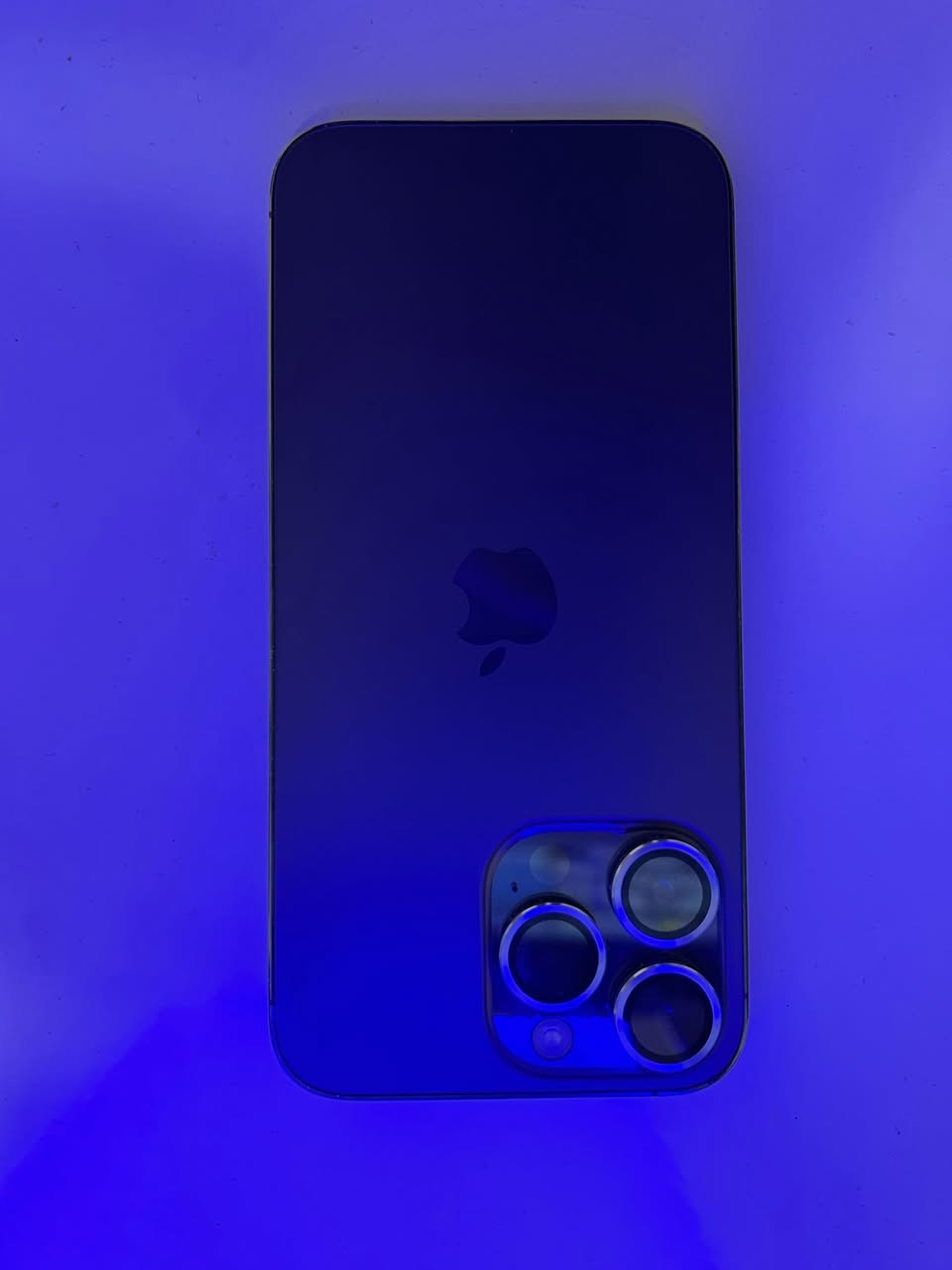 سلام عليكم موبيل آيفون 14 برو ماكس للبيع مبدل شاشة فقط لأصلية  نضافة خارقة من داخل  موجود كارتون وضمان من شركة لاماني السعر 650وبي مجال : *********** واتساب
