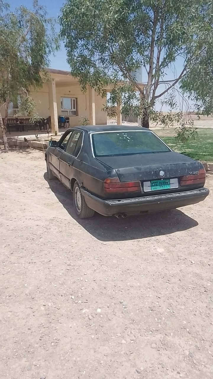بيئم 730 كير ومحرك  وطخم شرط وشرعي  موجود شرط تكاتبه والباقي شوفت عينك اريد مراوس بكم دير بكم 80 جيب اريد سياره مال كنيص الاتصال على *********** /***********
