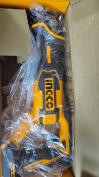 منشار ترددي شحن للبيع كامل بطارية وشاحن بعده بچيس مستخدم 10 دقايق والل...