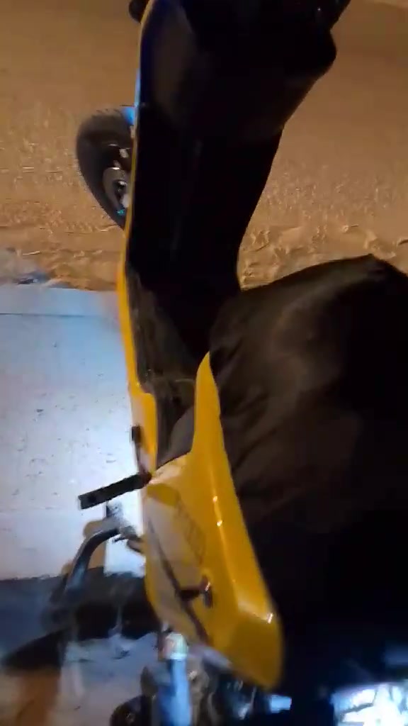 سلام عليكم دراجه للبيع جديده سعر 300 وبيها مجال مكان نجف حي نيسان


**إذا كنت صاحب هذا الإعلان وتريد حذفه لأي سبب، رجاءا أرسل رسالة إلى الدعم الفني**