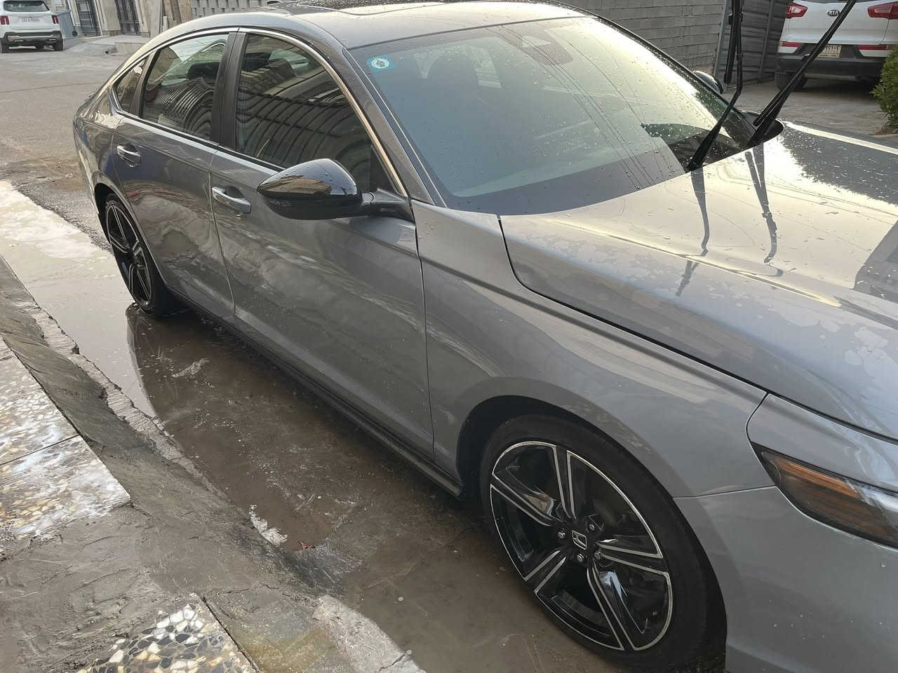 السلام عليكم Honda accord hybrid sport 2024
حجم المحرك : 2000 sport هايبرد

ضرر السياره : موضح بالصور ومصلح درجة اولى  

حالة الايرباك : تكمة ودشبول ودركة
المسافه المقطوعه : 15ml

#مواصفات
• مكينه 2000
• شاشة كبيرة كار بلي
• بصمة تشغيل وابواب
•فتحه
• كاميرا خلفية 3 انظمة
• كرسي كهرباء  
• مري هيتر ونقطة عمياء
• مانع تصادم
• محدد مسار 
• تصحيح مسار
• شفتات بالستيرن
• مثبت سرعة
• مانع انزلاق
• دخول ذكي 
• إنارة ترحيبية
• هاندبريك كهرباء
•لايت عدسات زينون
• نظام اوتو لايت Auto
• لايت العالي زنون
• حساسات مطر 
• حساسات دخول الإنفاق
• حساسات ضغط هواء الإطارات
• أوامر صوتية
• 3 أنظمة قيادة (eco, ev, sport)
• بلوتوث
• مدخل USB + AUX 

#السعر : 190$ وبيه مجال نقصها رادار امامي 

#تفاصيل اكثر هذا رقمي ☎️ [***********] تحياتي 
مكاني بغداد حي الحسين بيه وات ساب
