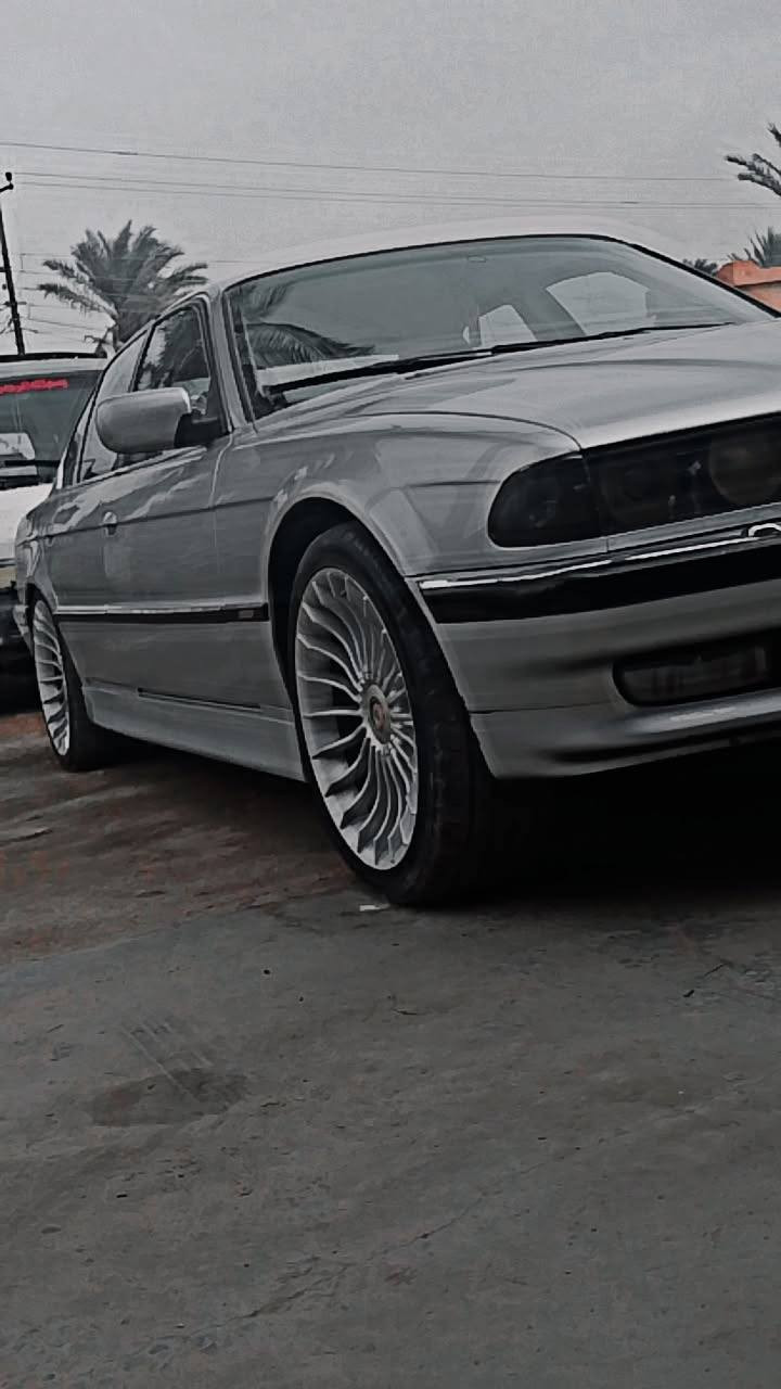 سلام عليكم بي ام دبليو 740كامل مواصفات مكفولة من كلشي كير محرك 8مكفول داخل كلة كهرباي منضومة زنون وباقي لمواصفات عل تصال ***********
***********0
ويل الماني اسيارة متتعب عليهة مال جناي سعر 85وبهة مجال
